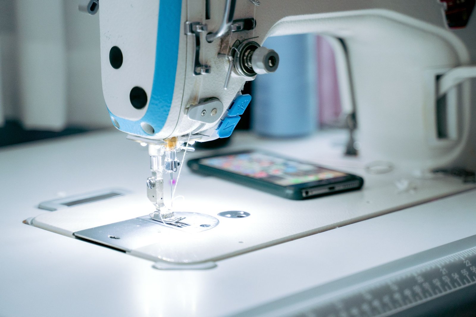 Top 10 Sewing Machines for Beginners in 2025