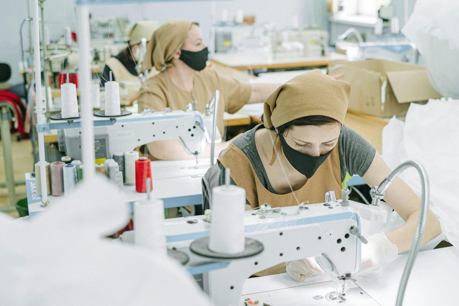 Industrial Sewing Machine: Complete Guide to Buying 1 Industrial Sewing Machine